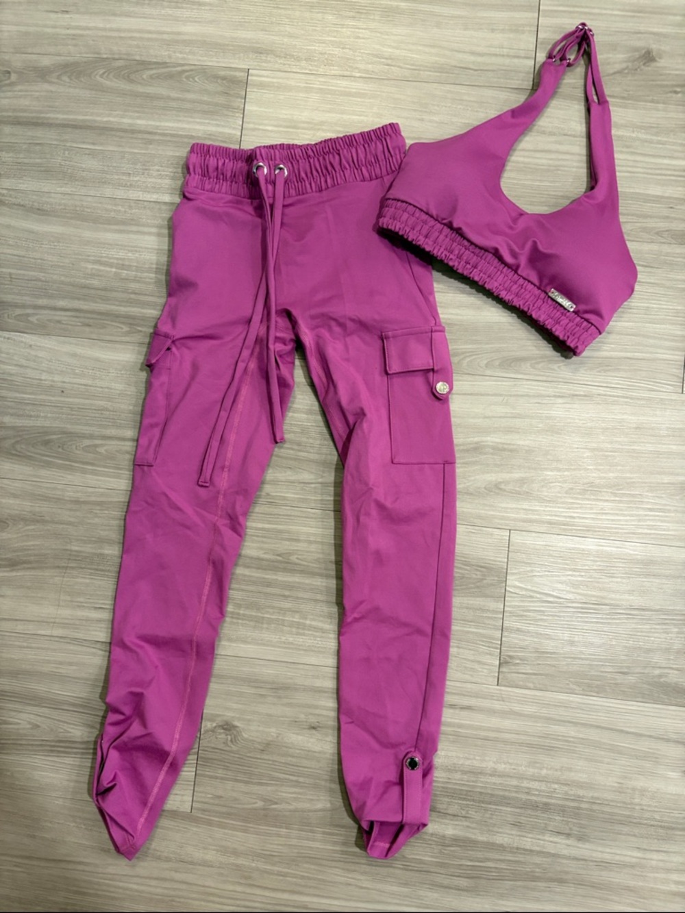 Bombshell sportswear cargo set